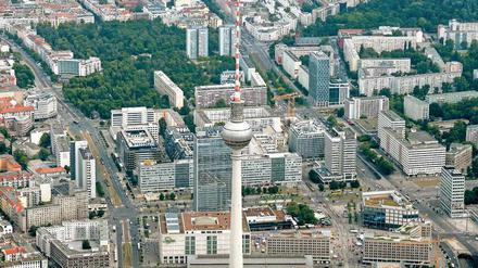 Maß und Mitte. Die Hochhäuser dürfen keinesfalls die Dominanz des Fernsehturms in Frage stellen, findet Bausenatorin Lompscher.