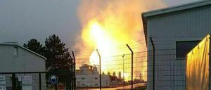 Eine Explosion in der Gasstation in Baumgarten in der Gemeinde Weiden a.d. March (Bezirk Gänserndorf) in Niederösterreich.