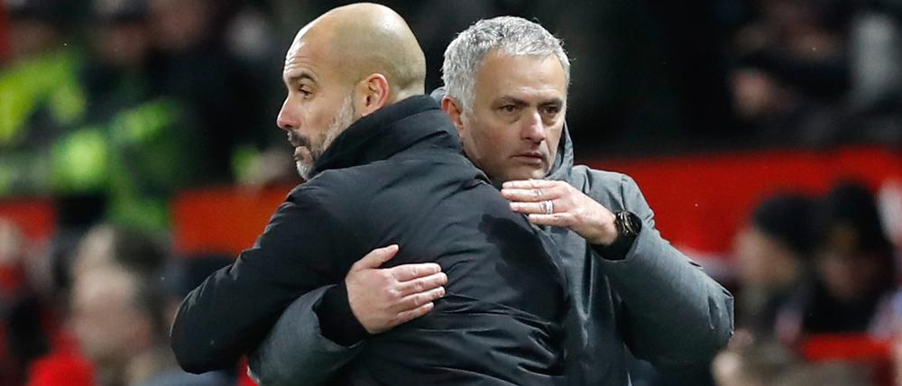 Pep (l.) und Mou. Zwei, die sich auch mal drücken.