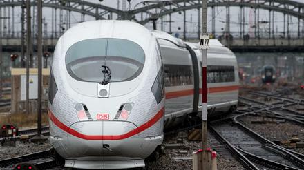 Ein Sonderzug der Deutschen Bahn am Hauptbahnhof in München.