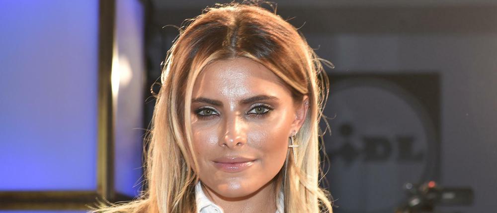 Sophia Thomalla posiert 2015 in Berlin auf der ersten Fashion Show von Lidl im Club Felix.