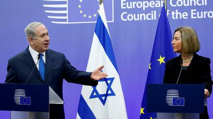 Der israelische Ministerpräsident Benjamin Netanjahu und die EU-Außenbeauftragte Federica Mogherini. 