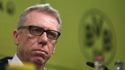 Peter Stöger soll Borussia Dortmund wieder auf Kurs bringen.