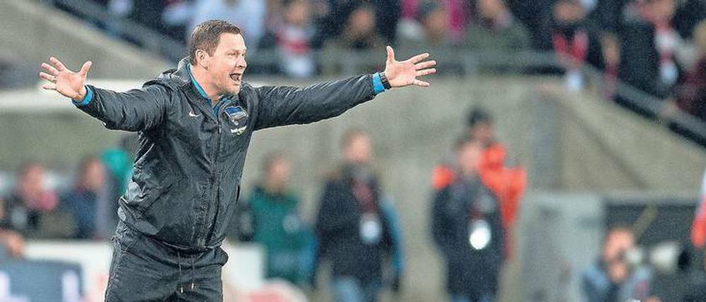 Weit entfernt vom eigenen Anspruch. Herthas Trainer Pal Dardai hat die Zielvorgabe für die Hinrunde bereits nach unten korrigiert. 21 Punkte sollen es werden.