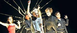 Das Leben ist ein Eiertanz. Szene aus „Skizze eines Sommers“.