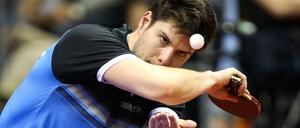 Wenn Blicke fesseln können. Dimitrij Ovtcharov hat eine ganz besondere Beziehung zum Tischtennisball.