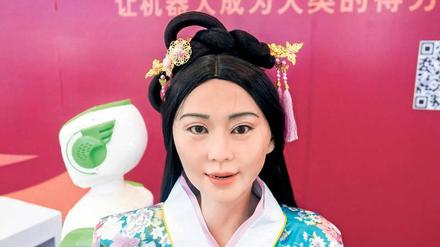Noch ein Roboter oder schon eine Person? Eine chinesische Entwicklung, entstanden bei der Shanghai International Robot Technology and Application Show.