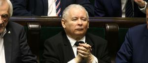 Der PiS-Vorsitzende Jaroslaw Kaczynski will die Medien in Polen auf Parteilinie bringen.