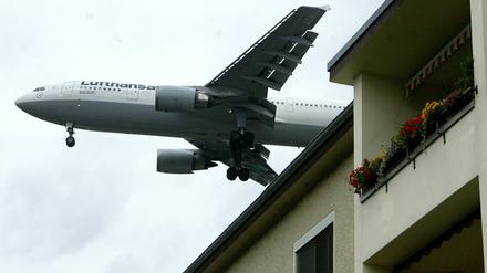 Landeanflug auf den Flughafen Berlin-Tegel.