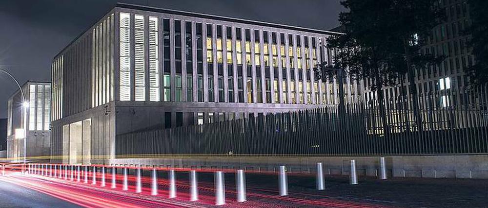 Die neue BND-Zentrale in Mitte. Rund 4000 Mitarbeiter soll sie fassen.