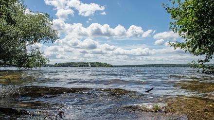 Idyll an der Havel. Doch nicht überall kommen die Bürger ran - obwohl die Wege Eigentum des Staates sind.