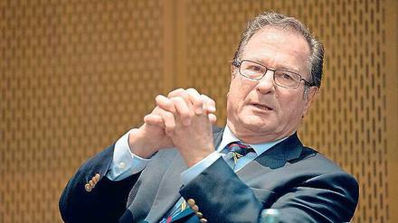 Viel beschäftigt. Klaus Kinkel steht dem DFB beratend zur Seite.