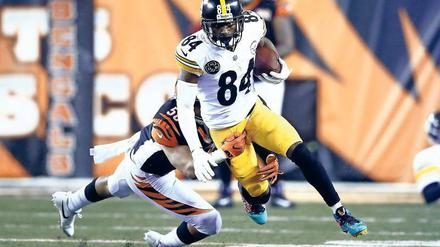 Fest im Griff. Die Nummer 84 der Pittsburgh Steelers, Antonio Brown, fällt noch eine Weile aus.