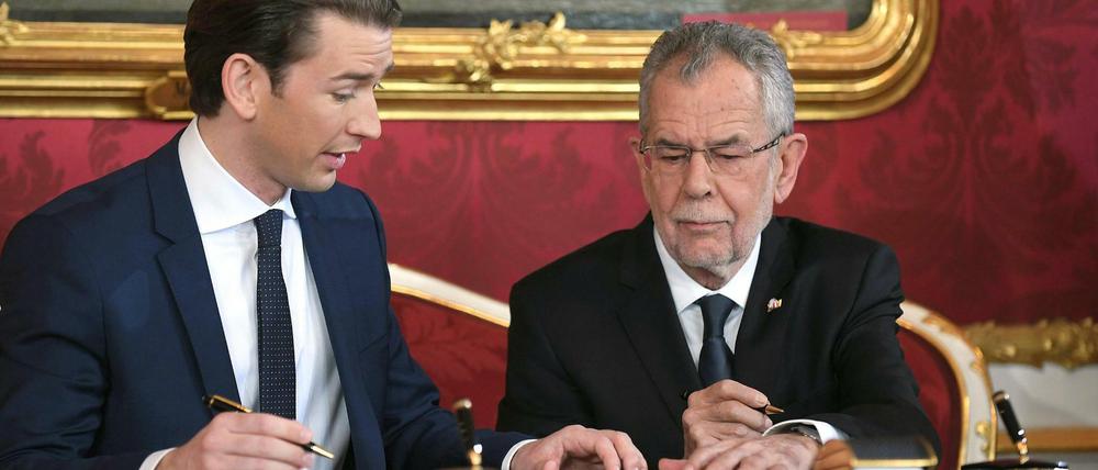 Heikler Partner für Angela Merkel: Österreichs neuer Bundeskanzler Sebastian Kurz (links), hier mit Bundespräsident Alexander Van der Bellen bei seiner Vereidigung.