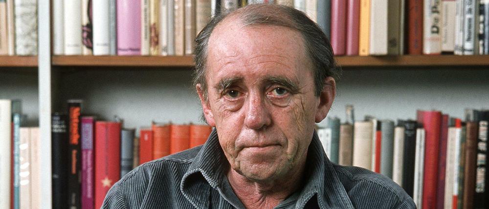 Der Unangepasste. Heinrich Böll in seiner Kölner Wohnung im Jahr 1977.