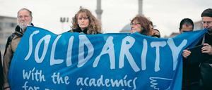 Protest gegen Prozesse um Academics for Peace in Istanbul.