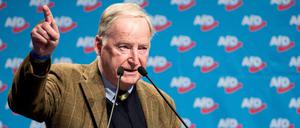 Der neue AfD-Bundesvorsitzende Alexander Gauland beim Bundesparteitag.