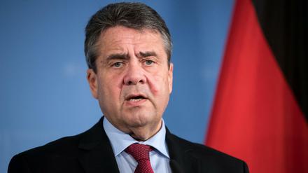 Vizekanzler Sigmar Gabriel (SPD) will die Integration von Flüchtlingen neu regeln und Anreize für die Kommunen schaffen. 