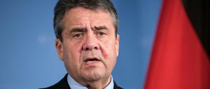 Vizekanzler Sigmar Gabriel (SPD) will die Integration von Flüchtlingen neu regeln und Anreize für die Kommunen schaffen. 