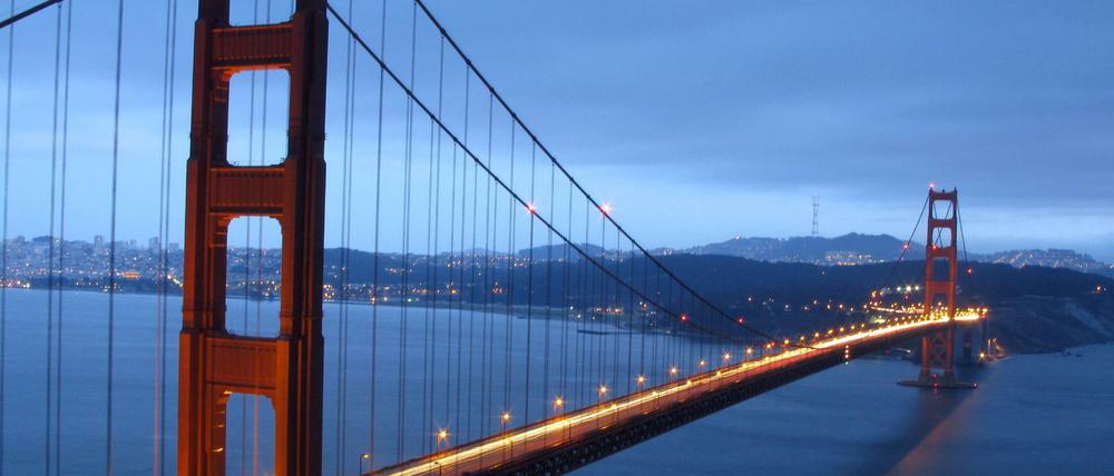 Die US-Sicherheitsbehörde FBI hat in Kalifornien einen ehemaligen Marinesoldaten festgenommen, der für den ersten Weihnachtsfeiertag einen Terroranschlag in San Francisco geplant haben soll.