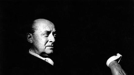 Der deutsche Arzt, Dichter und Essayist Gottfried Benn 
