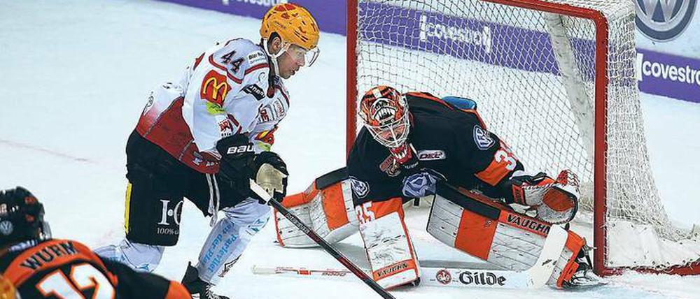 Jordan Owens hat in dieser Saison bisher fünf Tore für Bremerhaven erzielt.