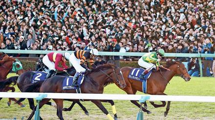 Um Längen voraus. Zum „Arima Kinen“ werden am Sonntag mehr als 100 000 Zuschauer erwartet. 