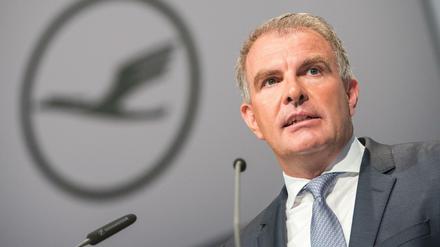 Der Vorstandsvorsitzende der Deutschen Lufthansa AG, Carsten Spohr, darf die Air-Berlin-Tochter LGW übernehmen.