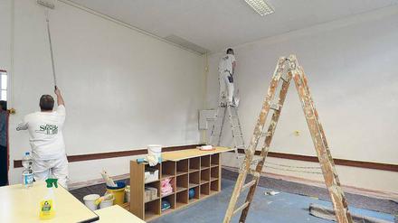 Unter Zeitdruck. Rund 86 000 Schulplätze fehlen in Berlin. Daher werden vielerorts neue Schulen gebaut - bisher vor allem Modulbauten. 