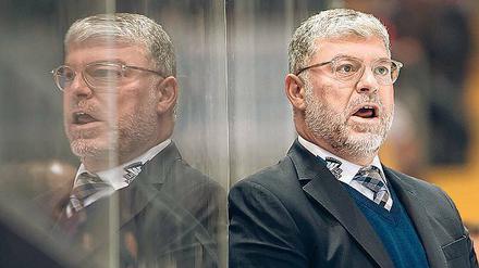 Im Bild der Bande. Pat Cortina kommt mit den Wild Wings nach Berlin.