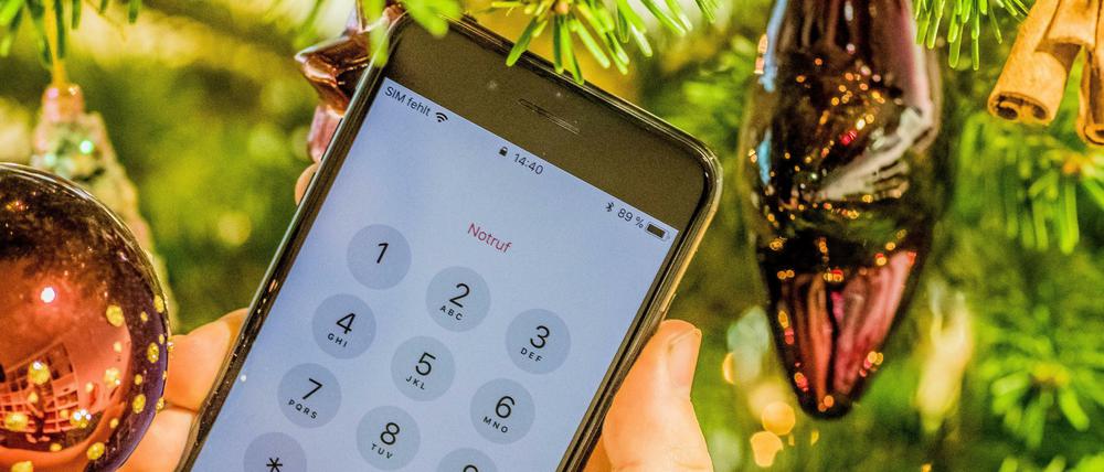 Altes Eisen. Wenn ein neues Smartphone unter dem Baum liegt, landen die alten oft in der Schublade.