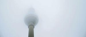 Der Fernsehturm steht oft symbolisch für die Sehnsucht nach Berlin, die sich bei manchen Zugezogenen in eine Hassliebe verwandelt.