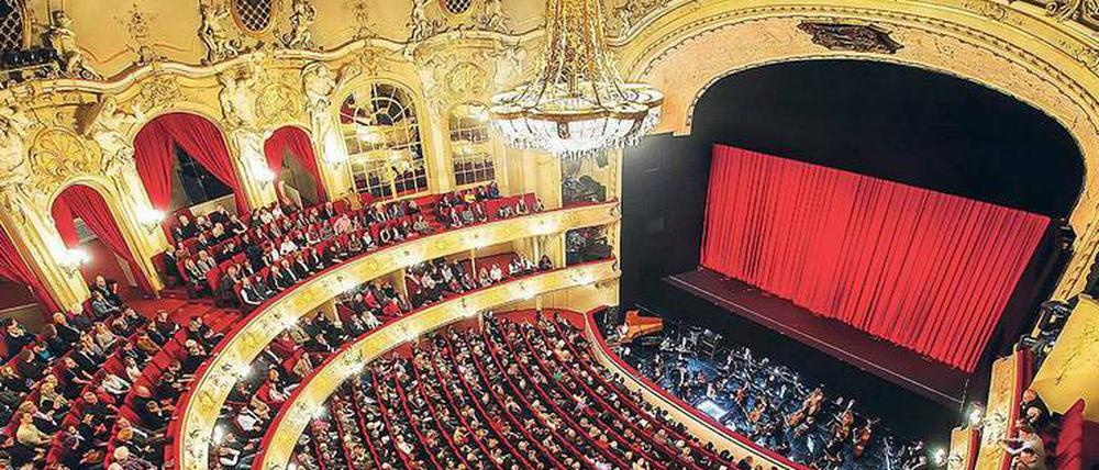 Gastfreundlich. Der Zuschauerraum der Komischen Oper in der Behrenstraße. 
