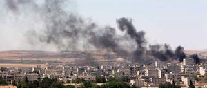 Rauch über der im Jahr 2015 umkämpften syrischen Stadt Kobane.