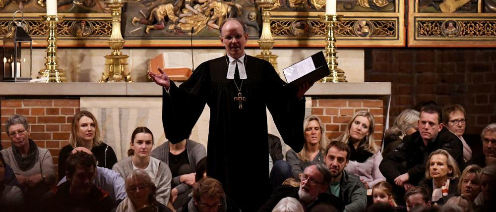 Weihnachten waren die Kirchen voll (hier ein Foto aus Hannover), aber nicht alle waren froh über das, was sie dort zu hören bekamen.
