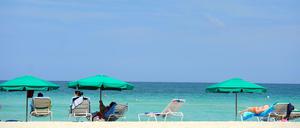 Warum nur? Auch am Übergang zwischen Lutherjahr und Marxjahr bleibt Arbeit die Religion der Massen. Dabei wäre das gar nicht mehr nötig.