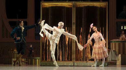 Szene aus "Der Nussknacker" mit dem Berliner Staatsballett.