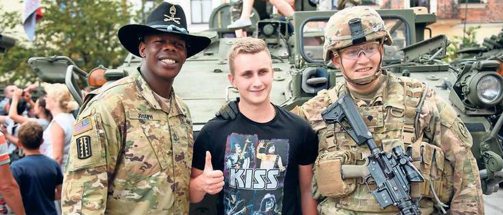 In Polen, hier in der Stadt Tarnow, wurden US-Soldaten bei ihren Truppentransporten mit Ziel Estland im Frühjahr 2016 teilweise sogar mit Jubel empfangen.