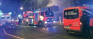 In der Silvesternacht kam es zu zahlreichen Attacken gegen Polizisten, Feuerwehrleute und Sanitäter.