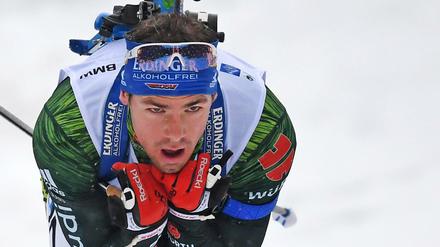 Simon Schempp musste nach dem Sprint vorzeitig aus Oberhof abreisen.