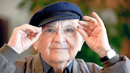 Aufgewachsen in Czernowitz. Aharon Appelfeld (16. 2. 1932 - 4. 1. 2018).
