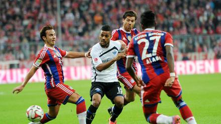 Vor drei Jahren trafen Paderborn und die Bayern noch in der Bundesliga aufeinander. Seitdem stieg der SCP zweimal ab – und Elias Kachunga, Xabi Alonso sowie Mario Götze haben den Verein gewechselt oder ihre Karriere beendet. 
