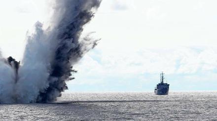 Die Nato beschränkte sich lange auf Minenräumen und Manöver in der Ostsee. 