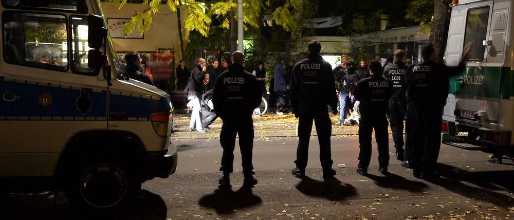 Räumungsversuch. Bereits 2014 war versucht, die Besetzer zum Verlassen der einstigen Schule zu bewegen - ohne Erfolg.