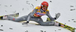 Seinen Sprung auf 130 Meter konnte Richard Freitag nicht stehen. Zum zweiten Durchgang trat er nicht mehr an. 