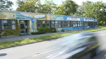 Die Fassade des ehemaligen Zollgebäudes wurde von den Künstlern gestaltet.