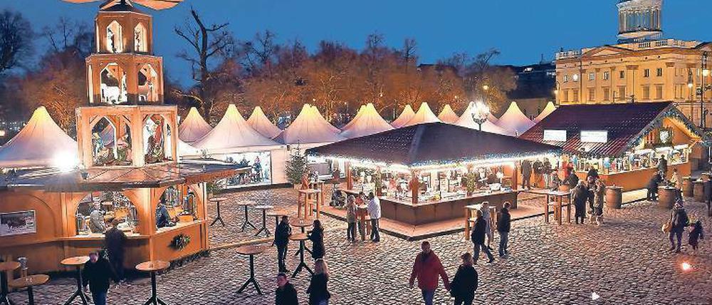 Alles frei. Der Besuch des Weihnachtsmarkts am Schloss Charlottenburg darf nichts kosten.