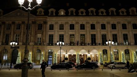 Die Fassade des Luxushotels Ritz in Paris kurz nach dem Überfall. 