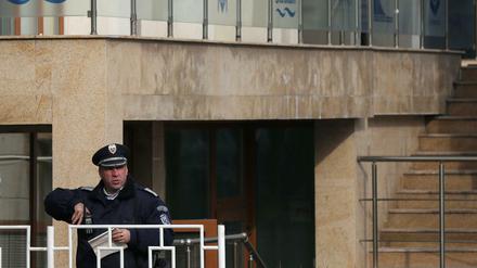 Spurensicherung. Ein Polizist ermittelt wegen der Ermordung des Geschäftsmannes Petar Hristov.