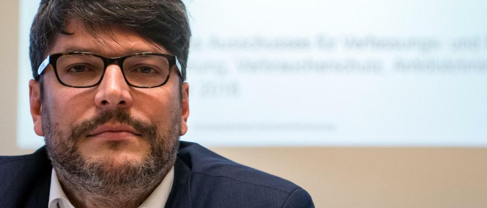 Berlins Justizsenator Dirk Behrendt (Bündnis 90/Die Grünen) am Mittwoch im Rechtsausschuss im Abgeordnetenhaus in Berlin . Am Donnerstag befragte ihn das Plenum.